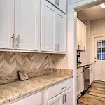 Downtown Columbus Premiere Suite